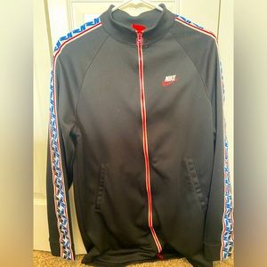 Nike zip men’s small